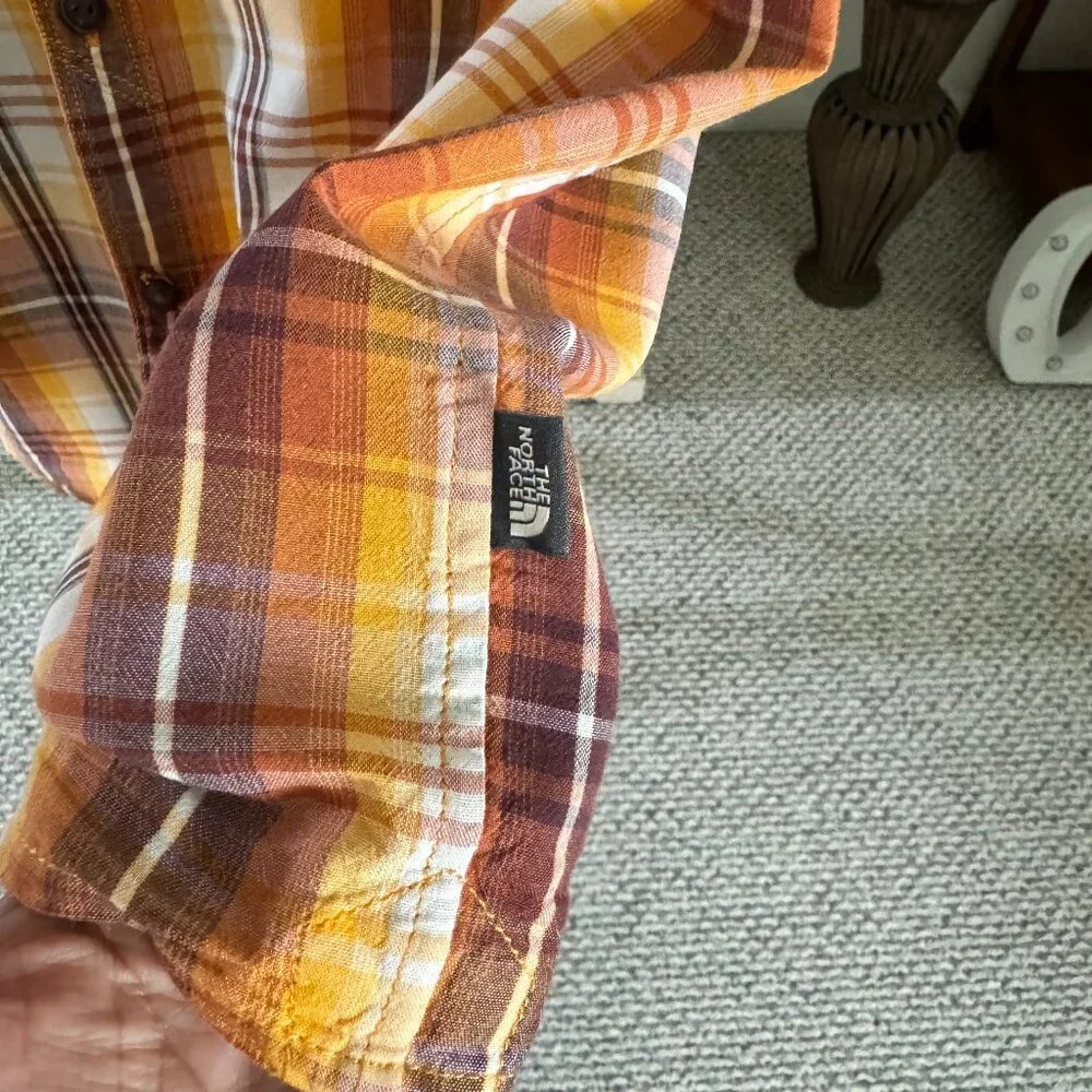 The North Face Men's Short Sleeve Plaid Button Up Shirt Brown Yellow Size Medium